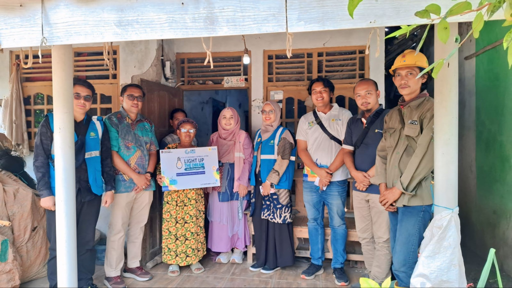 Program LUTD PLN: Nyalakan Harapan Baru di Desa Kiajaran Wetan Indramayu
