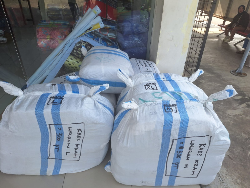 PT Prima Agro Aceh Salurkan Bantuan ke Posko Bantuan Polda Aceh di Bandara Kualanamu