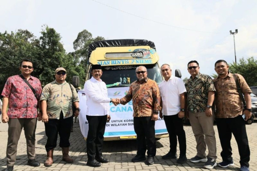 PTPN 4 Salurkan Bantuan untuk Warga Terdampak Banjir di Mandailing Natal