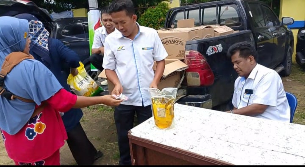 PTPN IV Regional I Labuhanbatu Selatan Gelar Pasar Murah Bersama Pemda Jelang Nataru