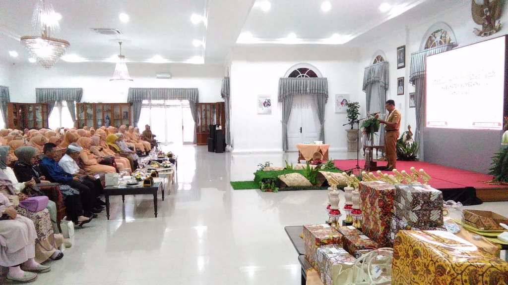 Puncak HUT Ke- 26 Dahrma Wanita Persatuan Kabupaten Sumedang Resmi dibuka, Tekankan Peran Strategis Menuju Indonesia Ems 2045