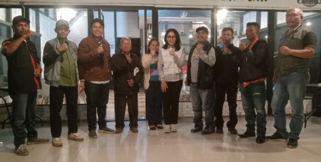 Rapat Akhir Tahun, Sepakati Dukung Ria Gurning Pimpin IWO Samosir 2026-2030