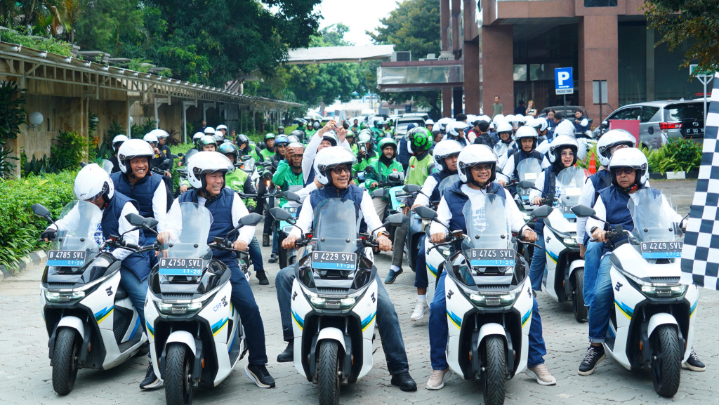 Rasakan Pengalaman Naik Motor Listrik, PLN UID Jakarta Raya Ajak Media “Electric Vehicle Rides”