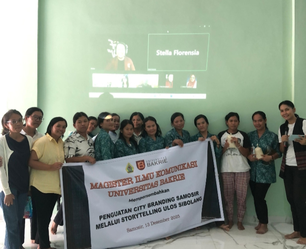 Universitas Bakrie Perkuat City Branding Samosir Lewat Storytelling Ulos Sibolang