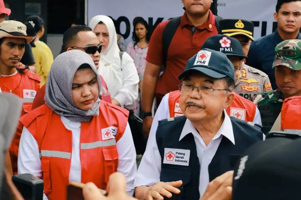 Wabup Madina Ikut Kunjungan Kemanusiaan PMI ke Tapteng