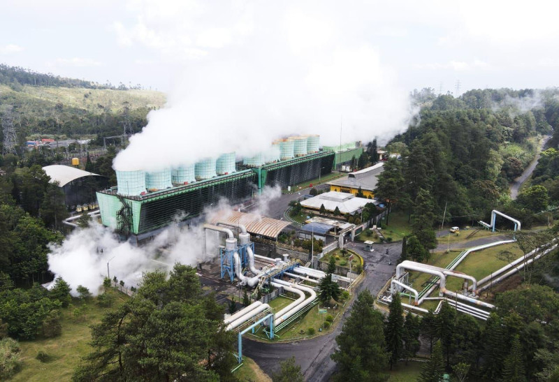Tampak Pembangkit Listrik Tenaga Panas Bumi (PLTP) Kamojang milik PLN dengan kapasitas 140 MW yang berlokasi di Kabupaten Bandung, Jawa Barat.