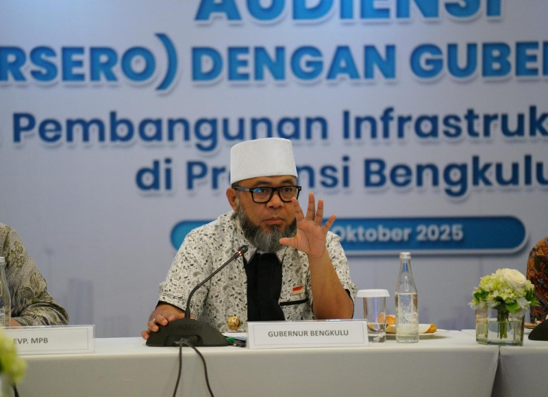 Gubernur Bengkulu, Helmi Hasan menyampaikan apresiasi atas langkah PLN dalam mengakselerasi pembangunan energi bersih di daerahnya.