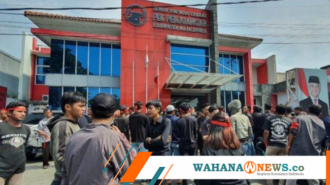 Ikuti Langkah Maruarar Siarait, Ratusan Kader PDIP Di Majalengka Mundur ...